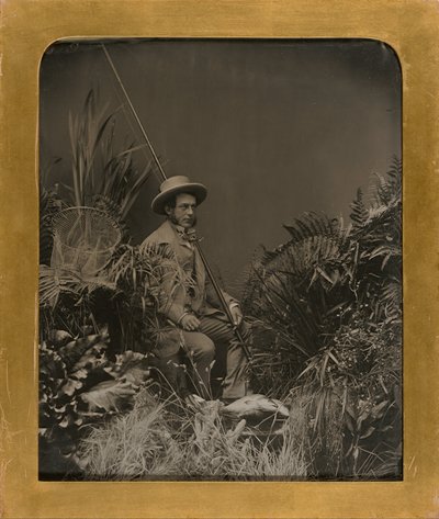 Fabricante Desconocido, Británico - Retrato de Estudio de un Hombre Posando con Equipo de Pesca, El Pescador de Unbekannt Unbekannt